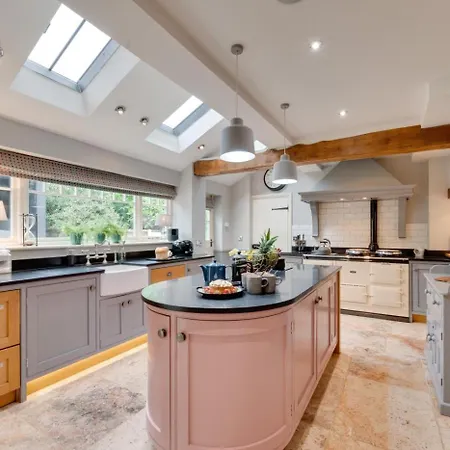 Holiday home 5 Bed In Oc-sa871 *