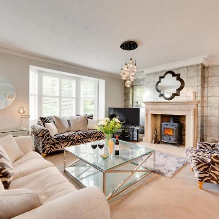 Holiday home 5 Bed In Oc-sa871 *