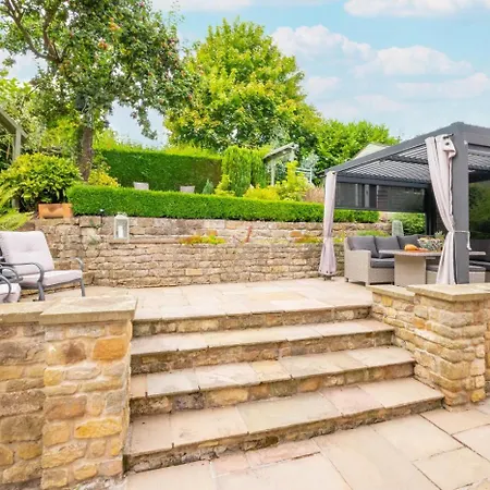 Holiday home 5 Bed In Oc-sa871