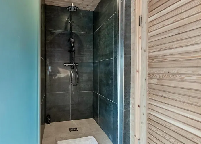 5 Bed In Oc-sa871 Scalby (North Yorkshire)