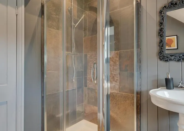 5 Bed In Oc-sa871 * Scalby (North Yorkshire)