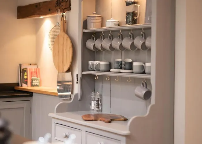 5 Bed In Oc-sa871 Holiday home