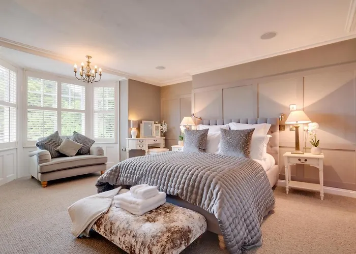 5 Bed In Oc-sa871 * Scalby (North Yorkshire)