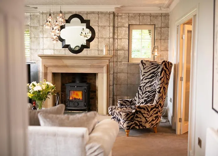 5 Bed In Oc-sa871 Holiday home *