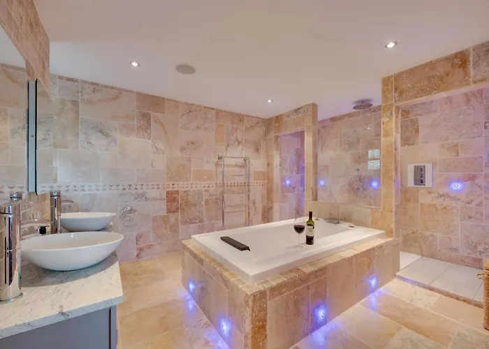 5 Bed In Oc-sa871 Scalby (North Yorkshire)